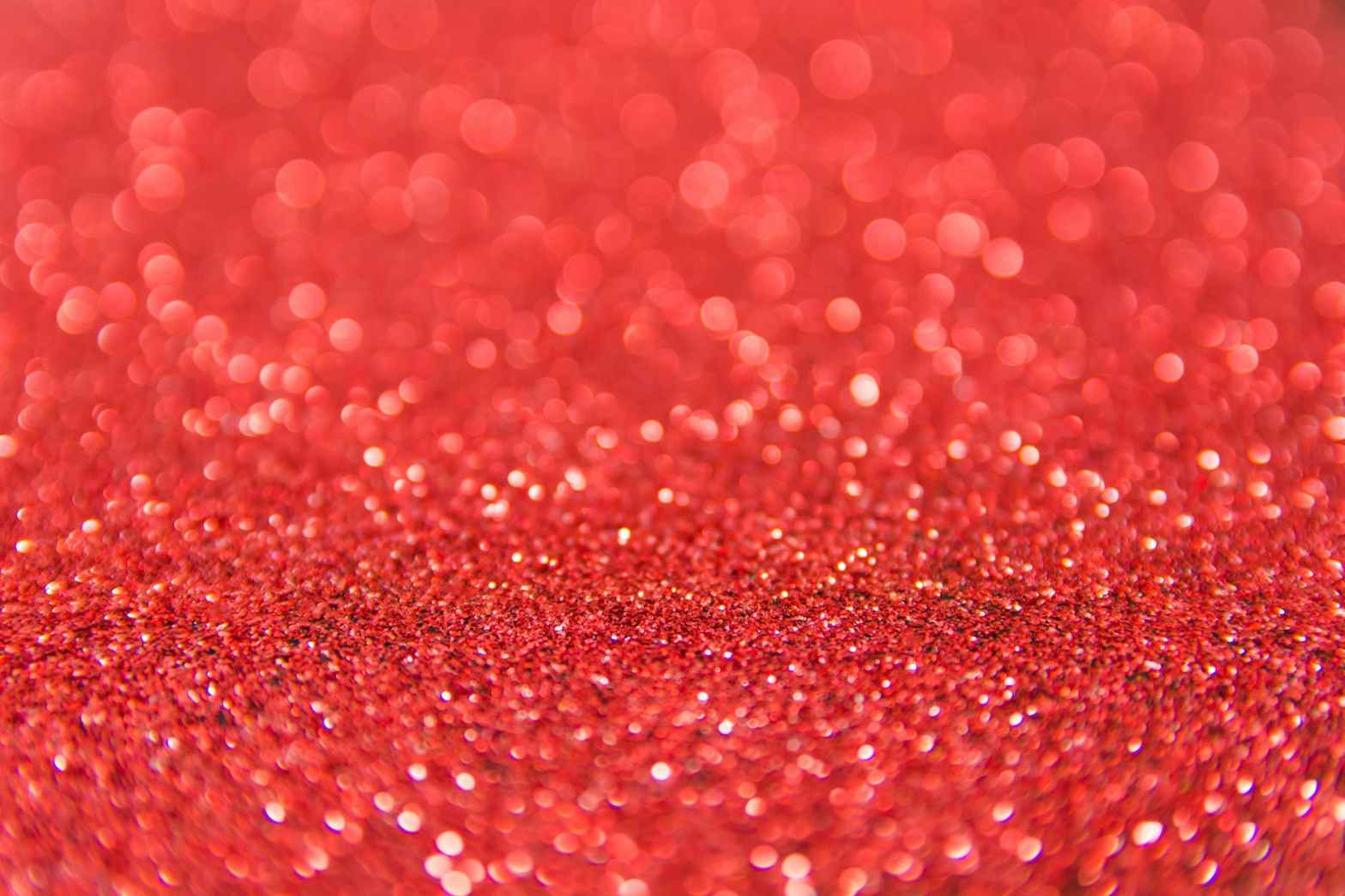 red glittered wallpaper